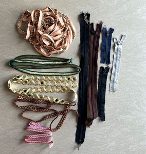 10 Mtr Lace And 5 Chains