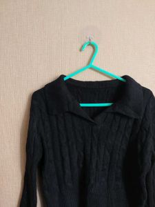 Black Cable Knit Cropped Sweater