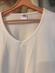 Brand New White V-neck Crop Top, Bust- 32/34