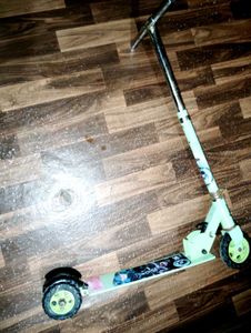 Kids scooter
