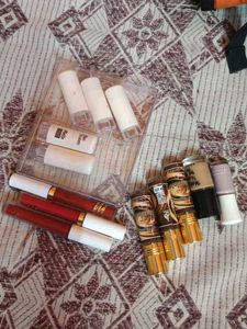 Mixed Lipstick Bundle