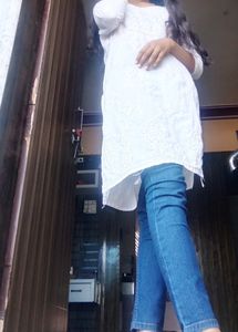 White Chiknakari Kurta