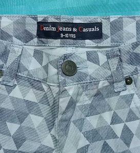 Boys Geometric Print Shorts