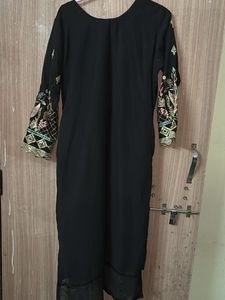 Pakistani suit