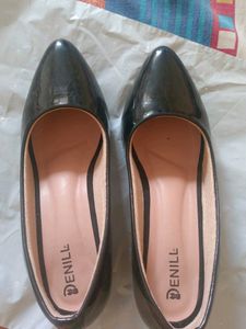 37 No Next To New Heels