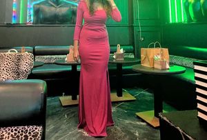 Elegant Fuchsia Pink Bodycon Gown