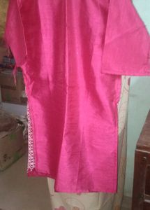 Embroidered Magenta Kurta