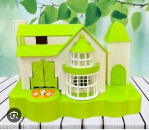 Toy House - Great Condition! (220 Final Price Case