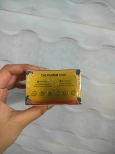 Pilgrim 24k Gold Mask Viral Product