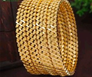 Elegant Gold Bangle Bracelet