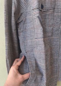 H&amp;M Plaid Zip-Up Jacket