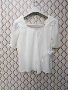 New With Tag Cute Off-white Bow Top
