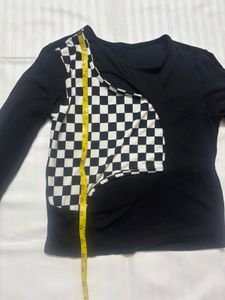 b&amp;w cutout top