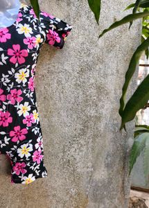 11.16.2 CUTE FLORAL SWIM WEAR