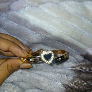 Heart Bangle Bracelet–Rose Gold & Black Enamel
