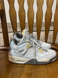 Air Jordan 4 Retro - Great Condition
