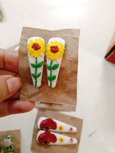 Embroidery Hairclips