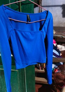 Blue Elegant Looking Crop Top