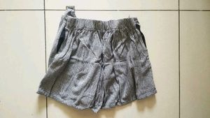 URBANIC GINGHAM SKORT