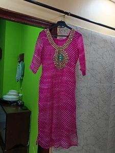 Elegant Pink Kurta With Dupatta