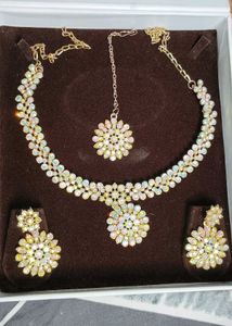 Necklace Set