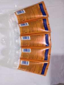 Set Of 5 Vaseline Gluta-Hya SPF 50