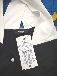 Chic Black &amp; White Top