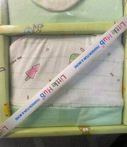 Little Hub Baby Gift Set