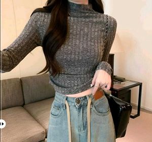 New with tag Pinterest Stylish Grey Ribbed Crop To