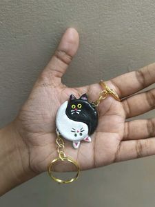 🖤Yin Yang Kittens🤍Keychain Set