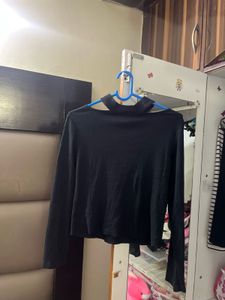 Combo offer must go classy Top with pleaded skirt