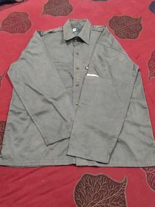 Gray Long Sleeve Button-Up Shirt