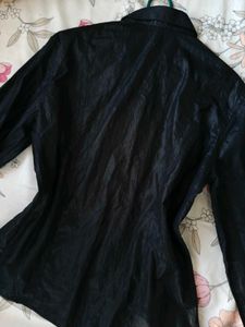 Clearance Sale!!! 🖤 Black Fitted Shirt 🖤