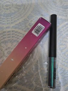 Nykaa Stardust Chrome Eyeliner