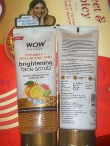 WOW Brightening Face Scrub