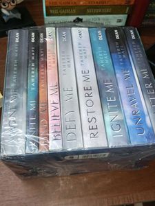 Shatter Me Series + Finale &amp; Legendary!
