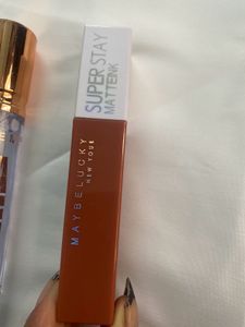 Maybelucky Lipstick With Gloss Free