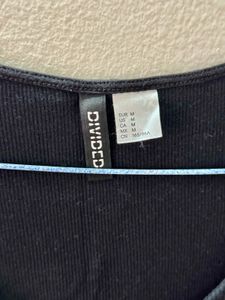 H&amp;M Ribbed Frill Top