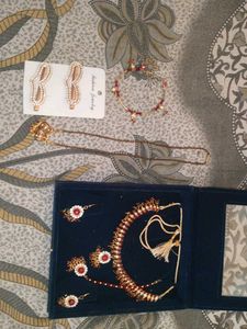 Jewellery Set(Pack Of 4items)