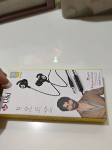 U&amp;i Flower Perfume Wired Earphones