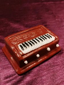 Trending Miniature Harmonium