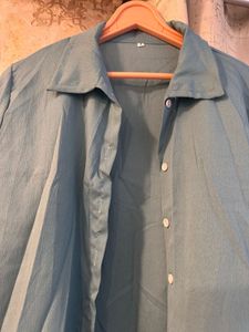 Blue Long Sleeve Button-Down Shirt, Bust- 32
