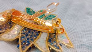 Premium Most Selling Lotus Clip In Budget