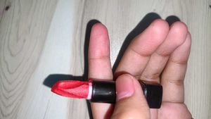 Blood Red Matte Lipstick
