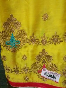 New Saree With Attached Pink Blouse