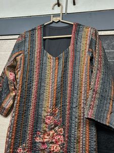 Elegant Floral Print Kurti