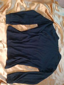 black pullover/sweater for women