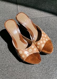 WOODEN HEELS