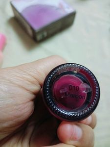 NEW 2 Beautiful Colours Nails Polish