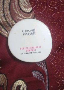 ✨ Lakme Absolute Perfect Radiance Skin Brightening